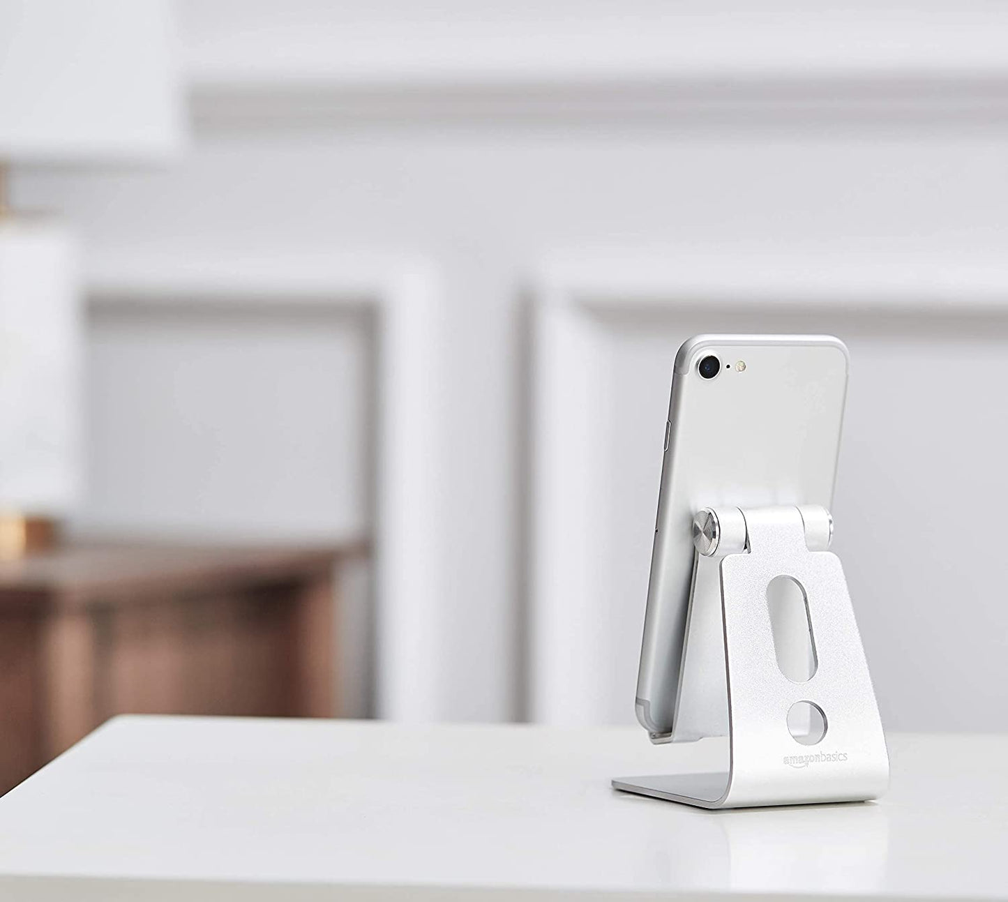 Sleek Adjustable Aluminum Phone Stand for iPhone & Android - Compact Silver Design, Perfect for Any Space!