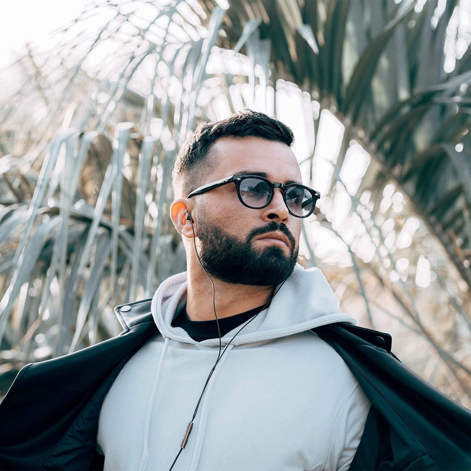 LUDOS Ultra Wired Earbuds - Comfortable Noise-Isolating Earphones with Microphone, Memory Foam for Kids & Adults, 5-Year Warranty, Perfect for iPhone & Samsung - Brown